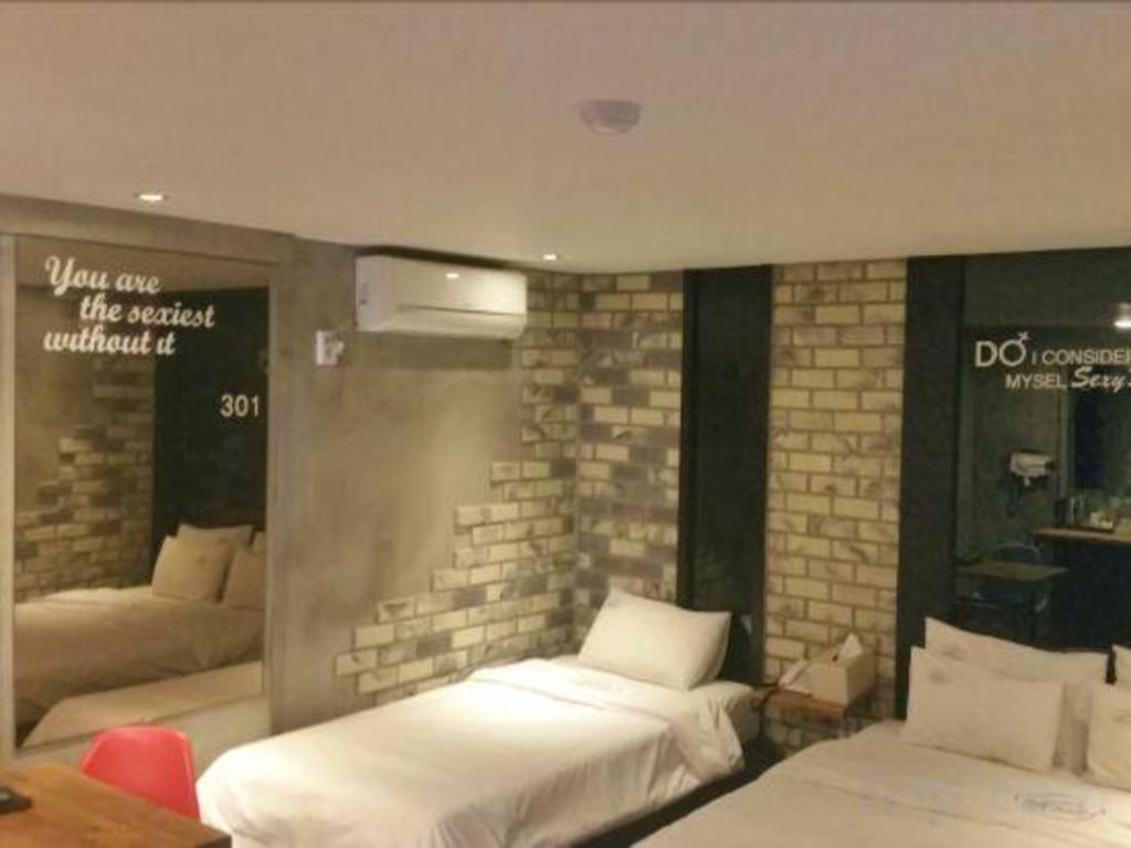 Jeonju Made Motel Εξωτερικό φωτογραφία