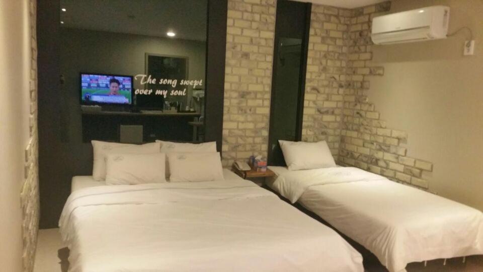 Jeonju Made Motel Εξωτερικό φωτογραφία