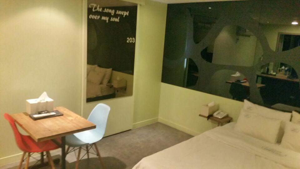 Jeonju Made Motel Εξωτερικό φωτογραφία